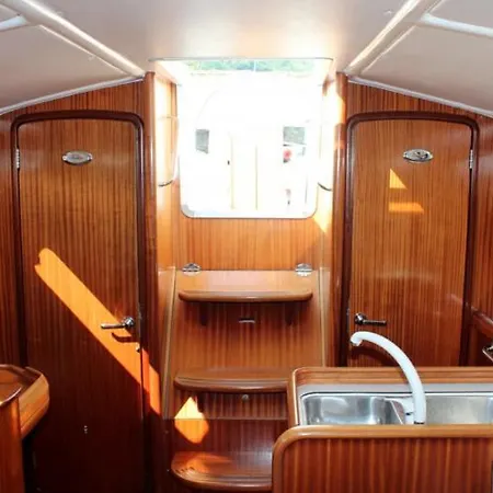 Sailing Yacht Calipso Botel *